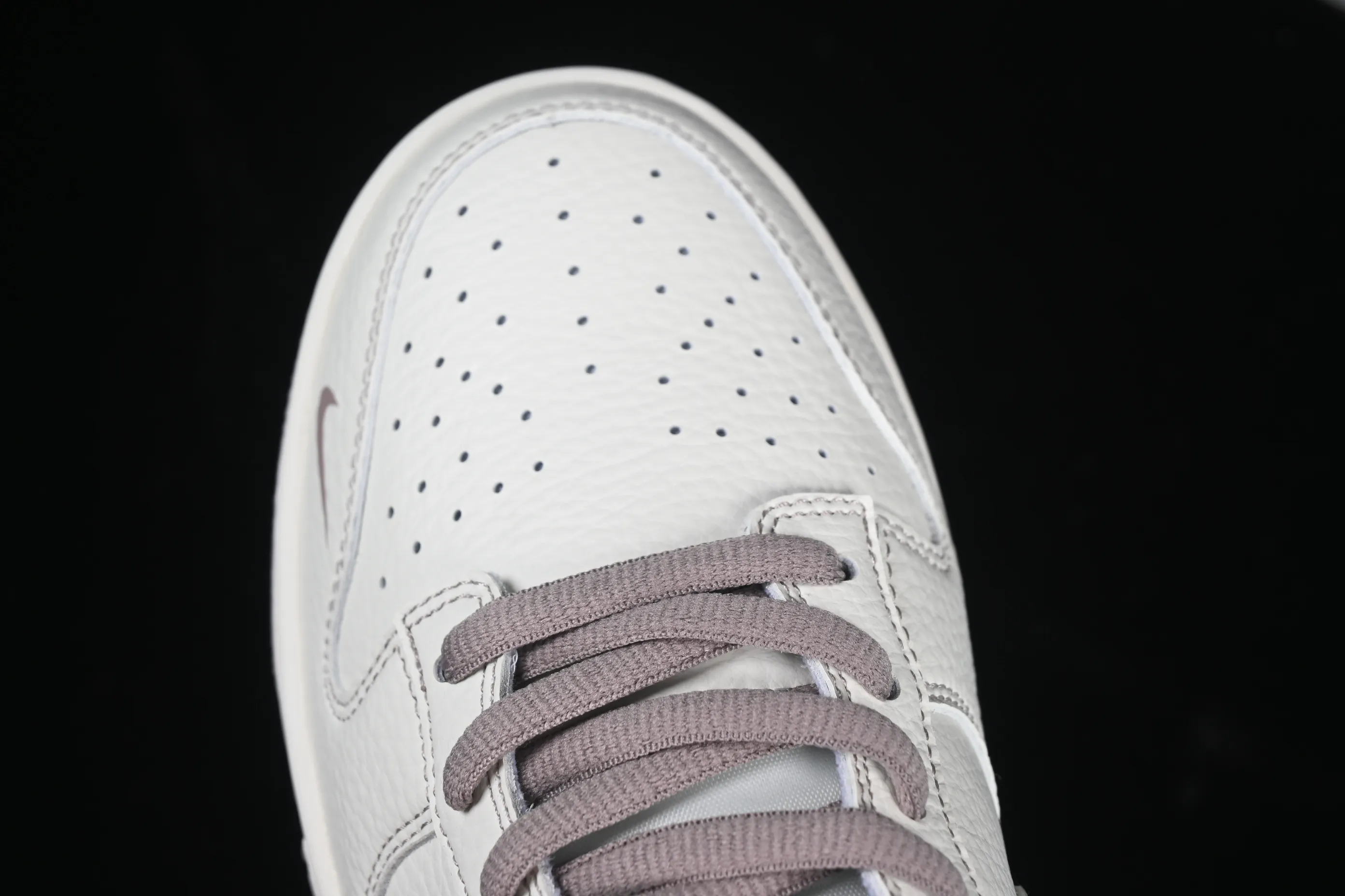 All categories Nk SB Dunk series Nk SB Dunk Low low-top sneakers Nk SB Dunk Low Supreme x The North Face North Face co-branded color matching low-top casual sports skateboard shoes BM0234-507